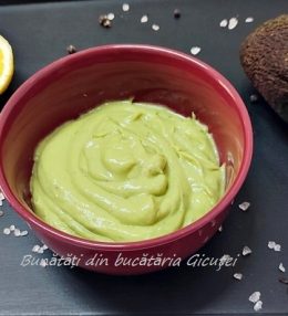 Maioneza din avocado