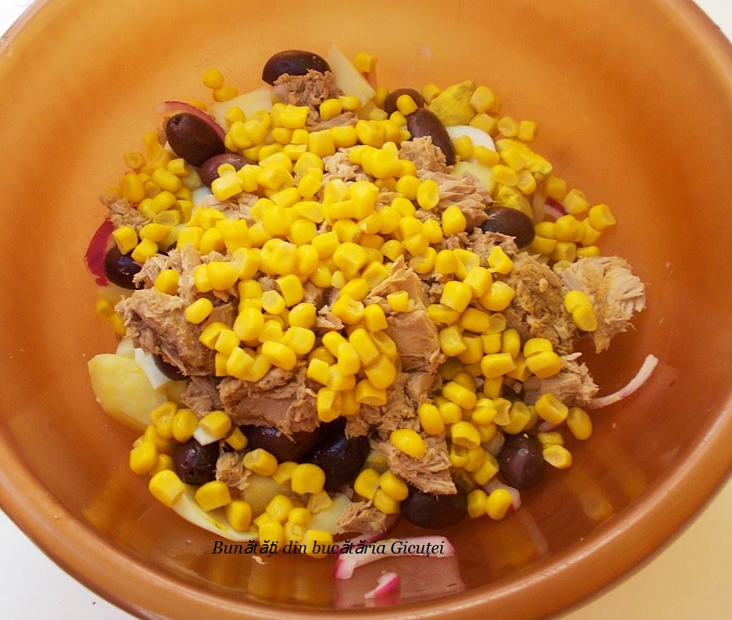 adaugare porumb si masline