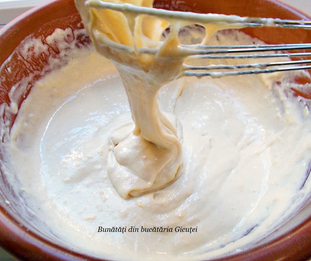 aluat gogosi turnate cu iaurt