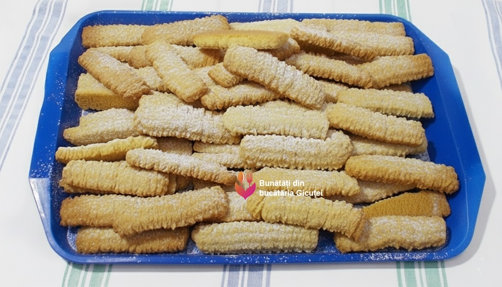 biscuiti spritati de casa, ca in copilarie