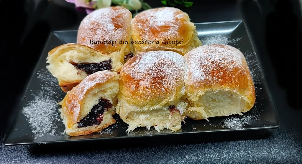 bucte pufoase cu gem- chifle dulci sau gogosi la cuptor