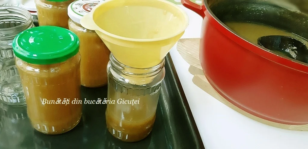 imbuteliere pasta de corcoduse