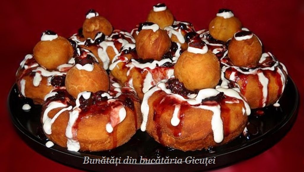 papanasi cu branza de vaci si gris