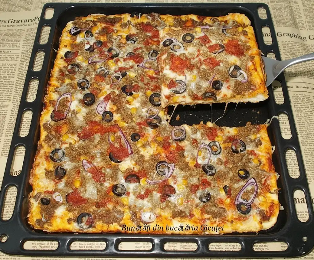 pizza cu ton