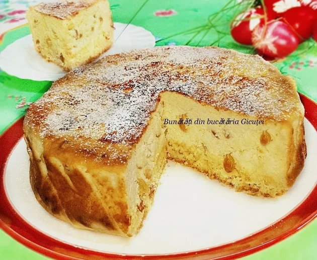 prajitura-pasca-cu-blat-gen-pandispan-si-branza-dulce