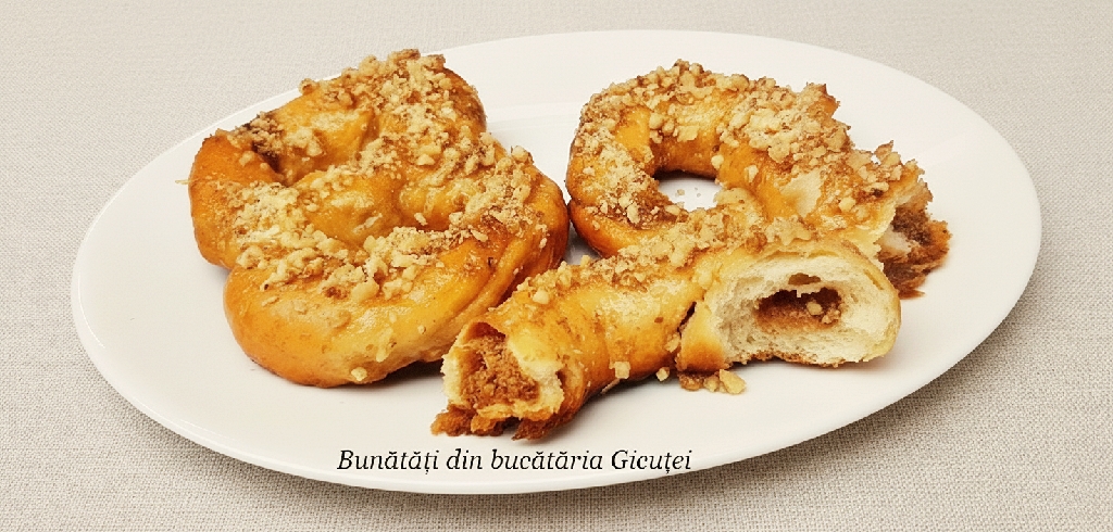 sectiune mucenici umpluti de post