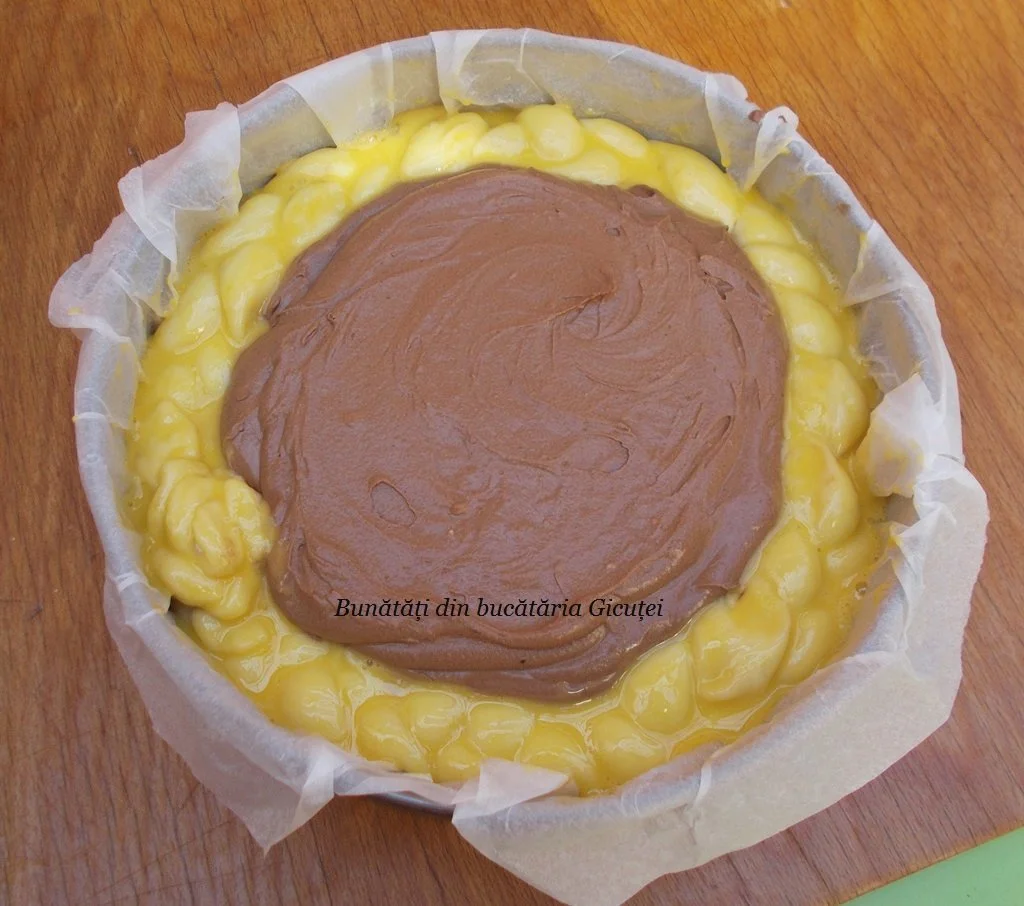 tava cu pasca gata de pus in cuptor