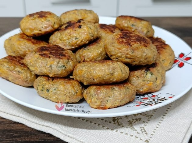 Chiftele fragede coapte în cuptor