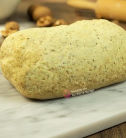 Aluat fraged cu nucă