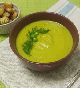 Supă cremă de mazăre – rețetă rapidă și gustoasă