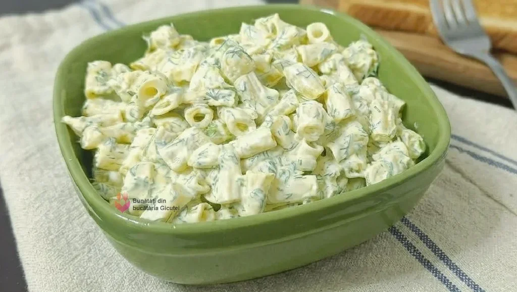 salata de fasole galbena cu dressing de ou fiert