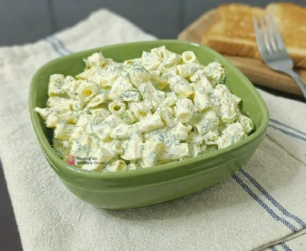 salata de fasole galbena cu dressing de ou fiert